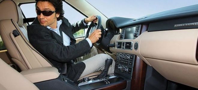 Как самому научиться въезжать в гараж задним ходом